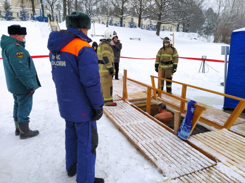 Безопасность  праздника Крещение Господне в Зеленодольском районе обеспечивают  126 сотрудников МЧС