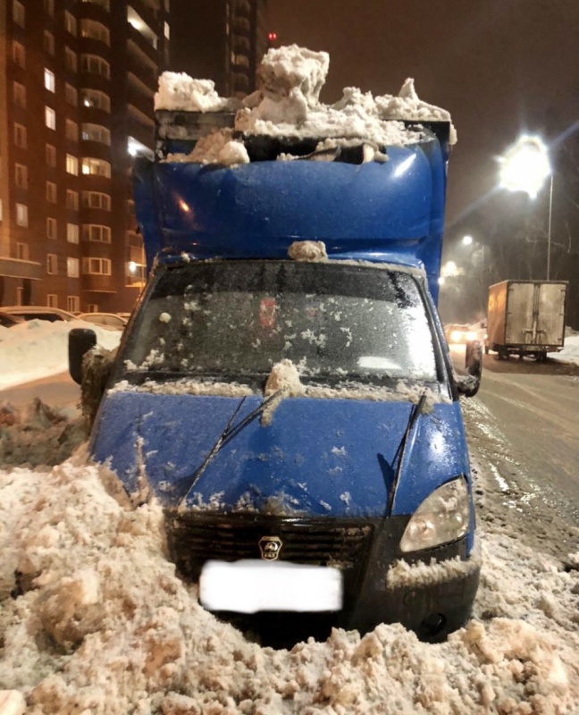 Пожарно-спасательные подразделения МЧС России ликвидировали пожар на транспортном средстве в г. Казань