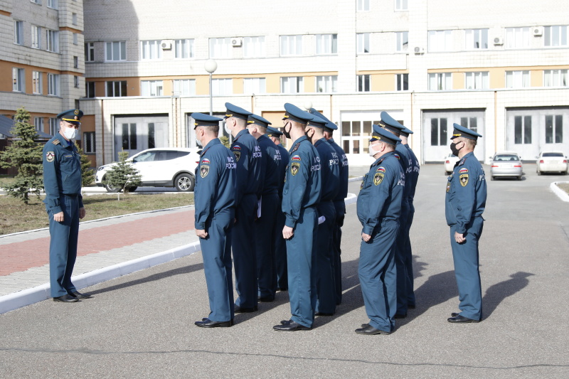 Строевой смотр в Главном управлении