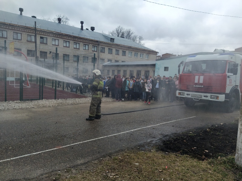 Учебная эвакуация в татарской гимназии