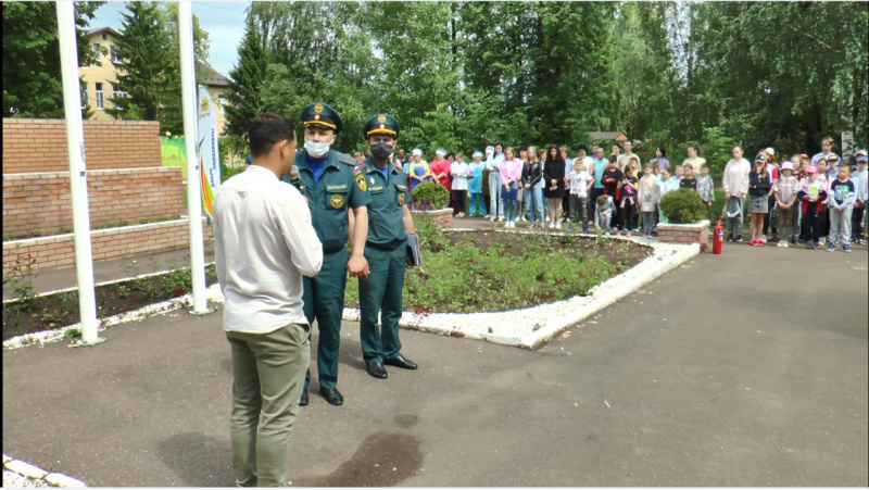 Учения в ходе практического занятия по пожарной безопасности