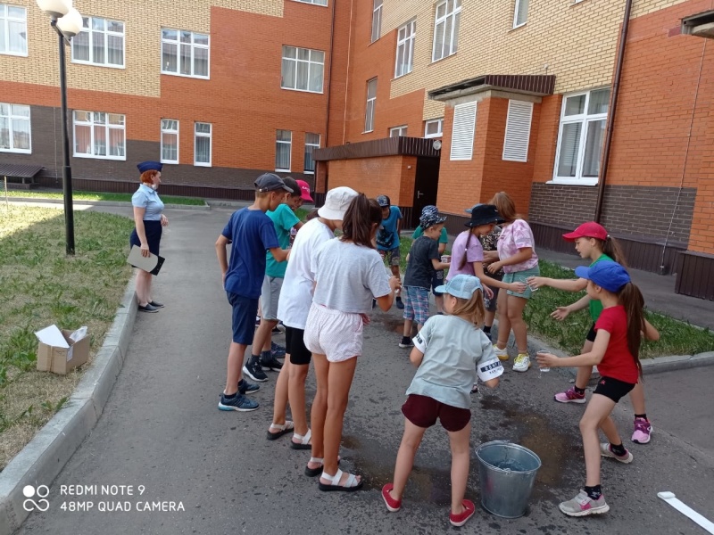 Обучение правилам пожарной безопасности  ребят палаточного лагеря «Азимут»