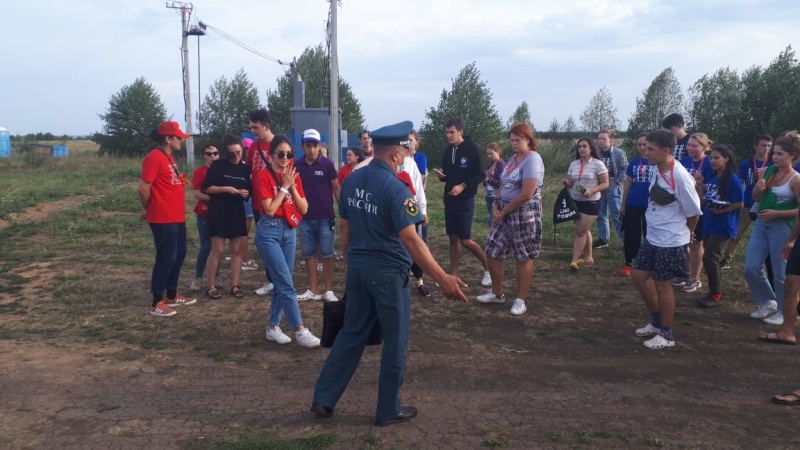 Обучение мерам пожарной безопасности  студентов в палаточном лагере «Сэлэт»