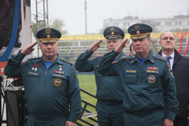 В МЧС России выбрали лучшего пожарного и начальника караула страны. Среди победителей - наши коллеги из Альметьевска