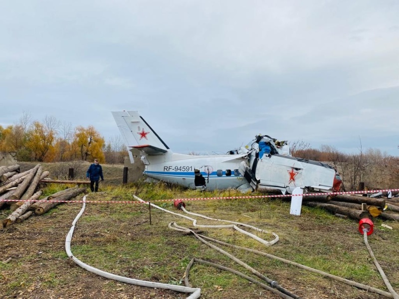 В первой половине дня 10 октября пожарные и спасатели завершили работы на месте авиакатастрофы в Мензелинске