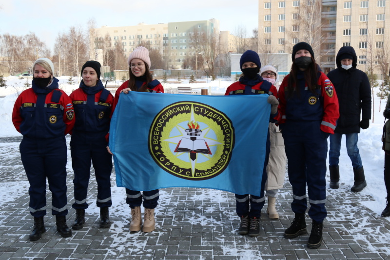 Десант Деда Мороза в ДРКБ. Новогоднее чудо для детей от спасателей МЧС России и добровольцев Всероссийского студенческого корпуса спасателей