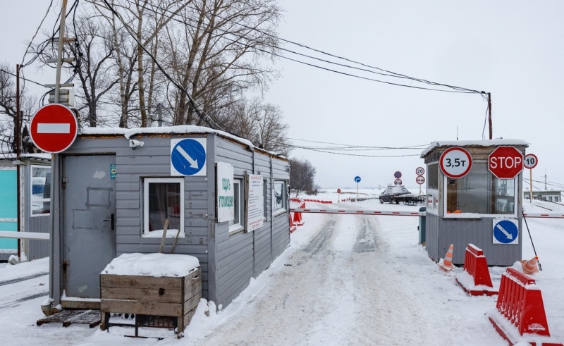 Инспекторы ГИМС напоминают правила безопасности на ледовой переправе