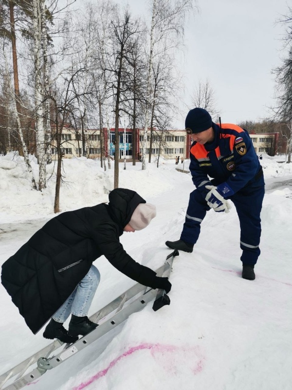 «Роза ветров» заманила спасателей