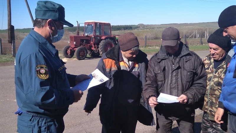 Проверка пожарной безопасности техники при проведении сезонных полевых работ