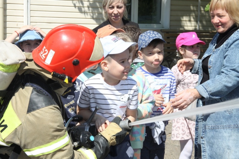 Праздник для детей от зеленодольских пожарных