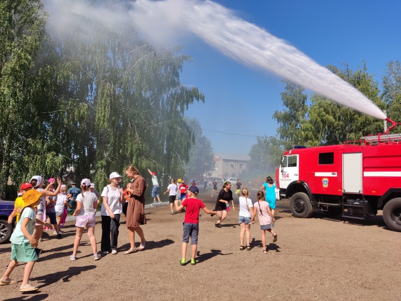 Путешествие в мир пожарных и спасателей