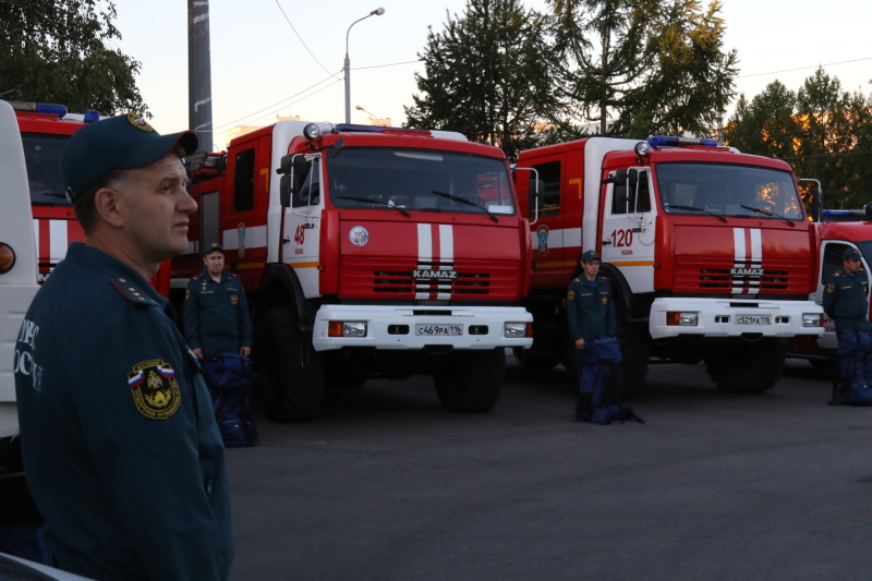 Татарстанские пожарные отправились в Нижегородскую область для усиления группировки МЧС России в борьбе с природными пожарами