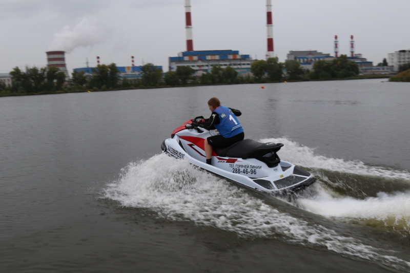 Девушки рулят! В Казани подводят итоги XV Чемпионата МЧС России по водно-моторным соревнованиям среди инспекторов ГИМС