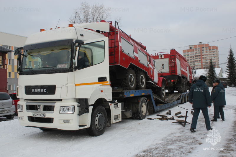 Пожарная техника отправилась из Татарстана в ЛНР