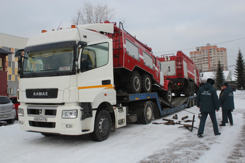 Пожарная техника отправилась из Татарстана в ЛНР