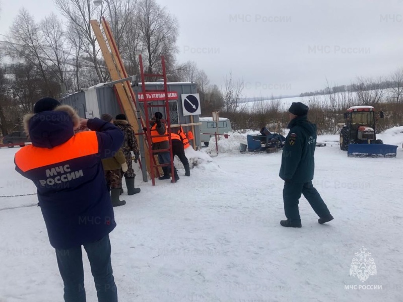 Открыта ледовая переправа через Каму по маршруту «село Покровское – поселок Красный Ключ»