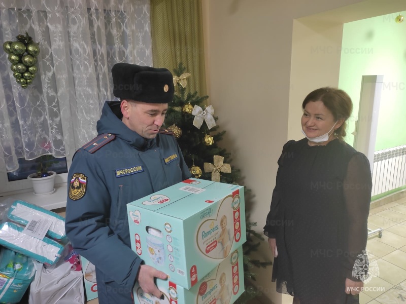 Помощь малышам накануне Нового года