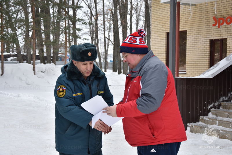 Боевое снаряжение на лыжную экипировку!