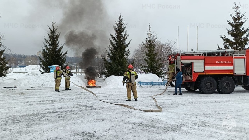 Музей пожарной охраны Зеленодольска принял воспитанников Нурлатского детского дома