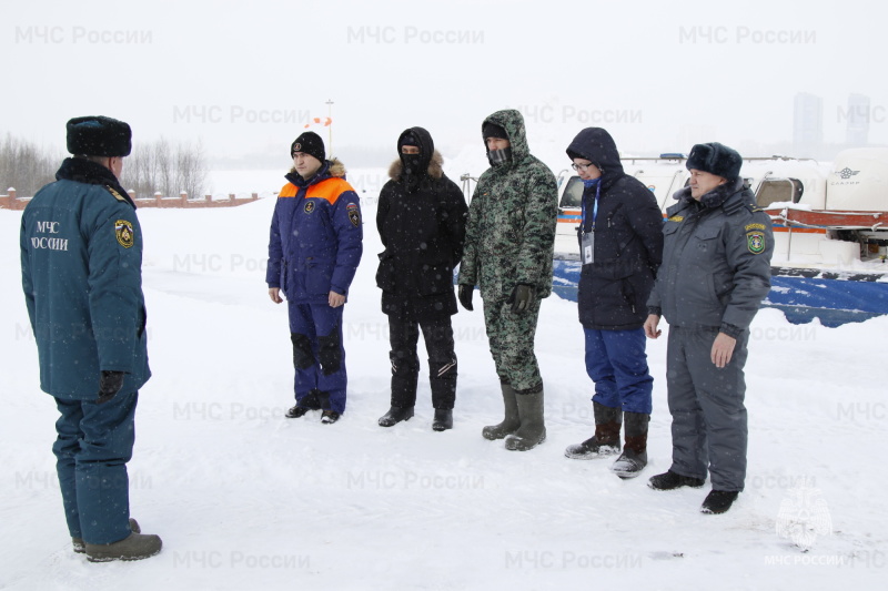 Рейд ГИМС: в республике участились случаи выезда автомобилей на лёд в запрещённых местах