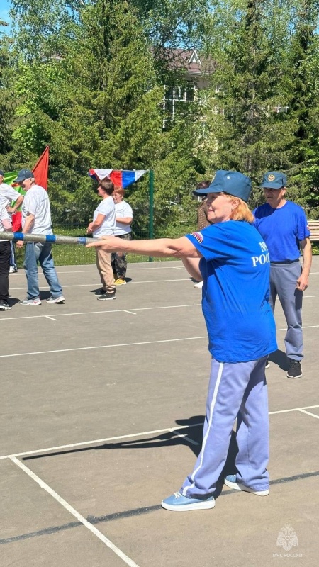 Ветераны бьются в городки