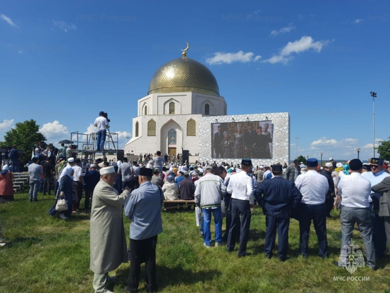 Силы и средства МЧС обеспечивают безопасность праздника «Изге Болгар жыены»