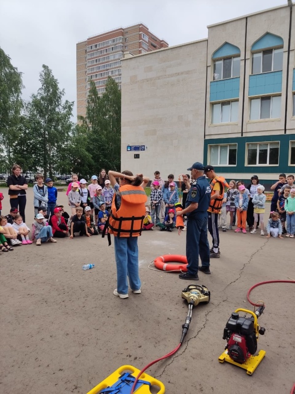 На каникулы – с багажом знаний по безопасному поведению у воды