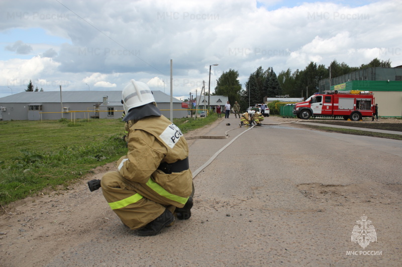 В Зеленодольском районе торжественно открыто первое пожарное депо, специально построенное для пожарных добровольцев