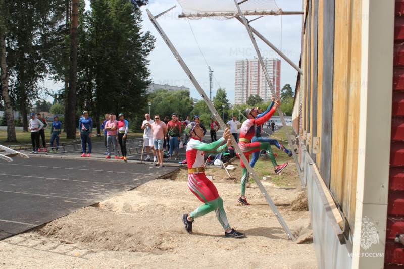 Победителями летнего республиканского Чемпионата пожарно-спасательного спорта стал коллектив физической культуры №7