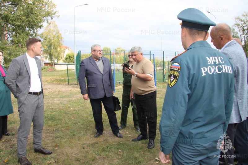 Вопросы строительства учебного комплекса для кадетов МЧС обсудили в Васильево