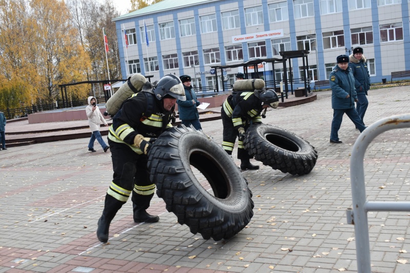 Аксубаевские пожарные завоевали золотой кубок пожарного кроссфита