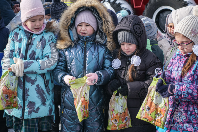 Нижнекамские огнеборцы провели увлекательную экскурсию для первоклассников гимназии «Адымнар – Нижнекамск»