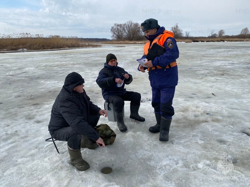 В Зеленодольском районе продолжают проводить рейды по безопасности на льду