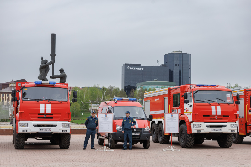 В Альметьевске пожарные получили самый желанный подарок ко Дню пожарной охраны России