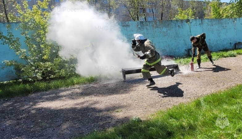 В Заинске соревновались Дружины юных пожарных