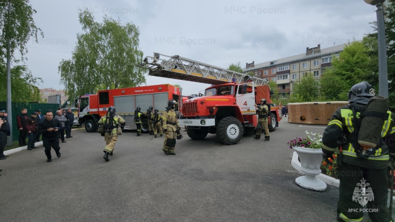 Условный пожар потушили в здании Кировского районного суда