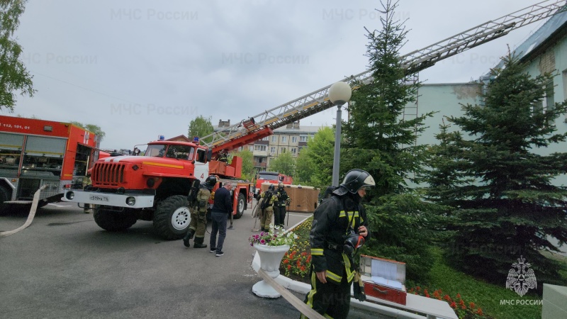 Условный пожар потушили в здании Кировского районного суда