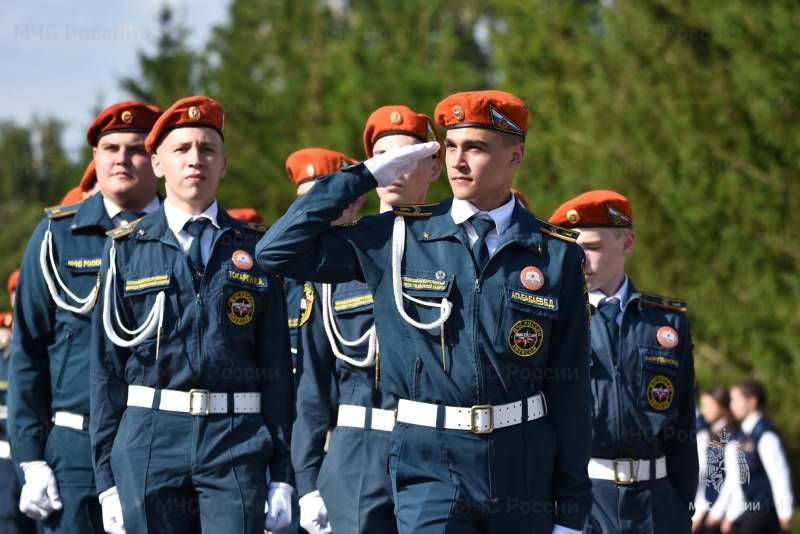 105-й выпуск Тетюшского государственного колледжа гражданской защиты стартовал во взрослую жизнь!