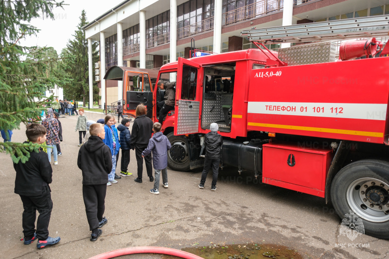 В «Юность» с уроком безопасности