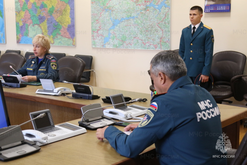 Пожарно-спасательную службу главного управления пополнили выпускники ВУЗов МЧС России