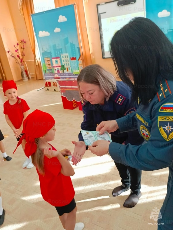 В Дружине юных пожарных - пополнение